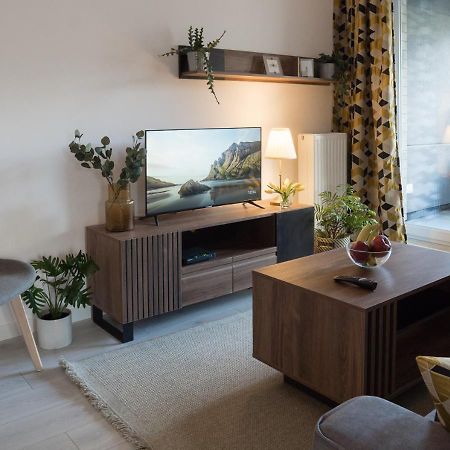 Apartament Sloneczny Kamienica Grochow With Free Parking ワルシャワ エクステリア 写真