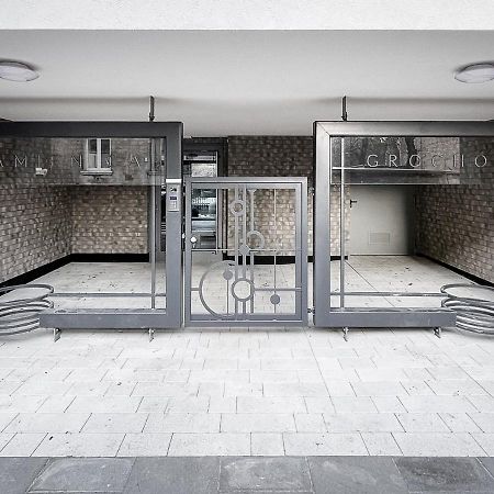 Apartament Sloneczny Kamienica Grochow With Free Parking ワルシャワ エクステリア 写真