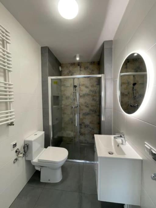 Apartament Sloneczny Kamienica Grochow With Free Parking ワルシャワ エクステリア 写真
