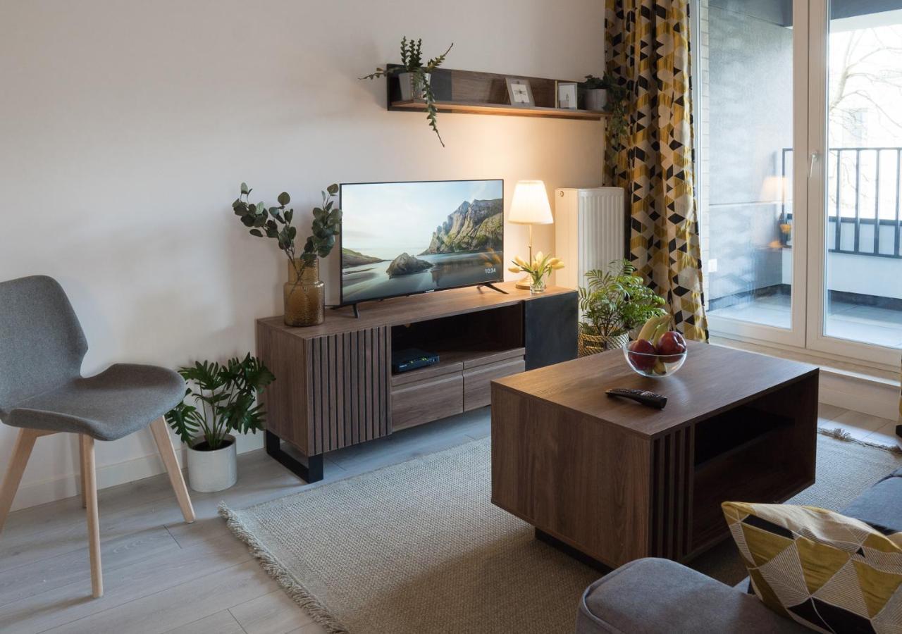 Apartament Sloneczny Kamienica Grochow With Free Parking ワルシャワ エクステリア 写真